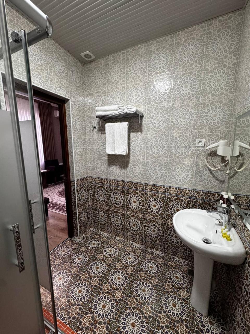Ark Billur Halal Hotel Taskent Exterior foto